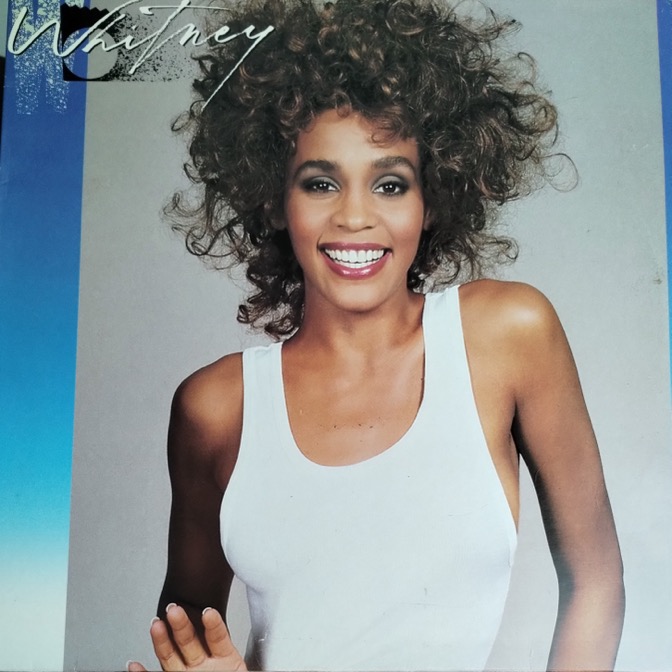 Con ‘Whitney’ llegó a la fama total Whitney Houston y se metió en las casas de todo el mundo
